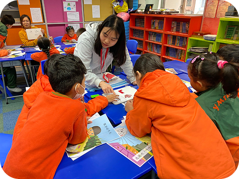 伴讀大使何芷茵